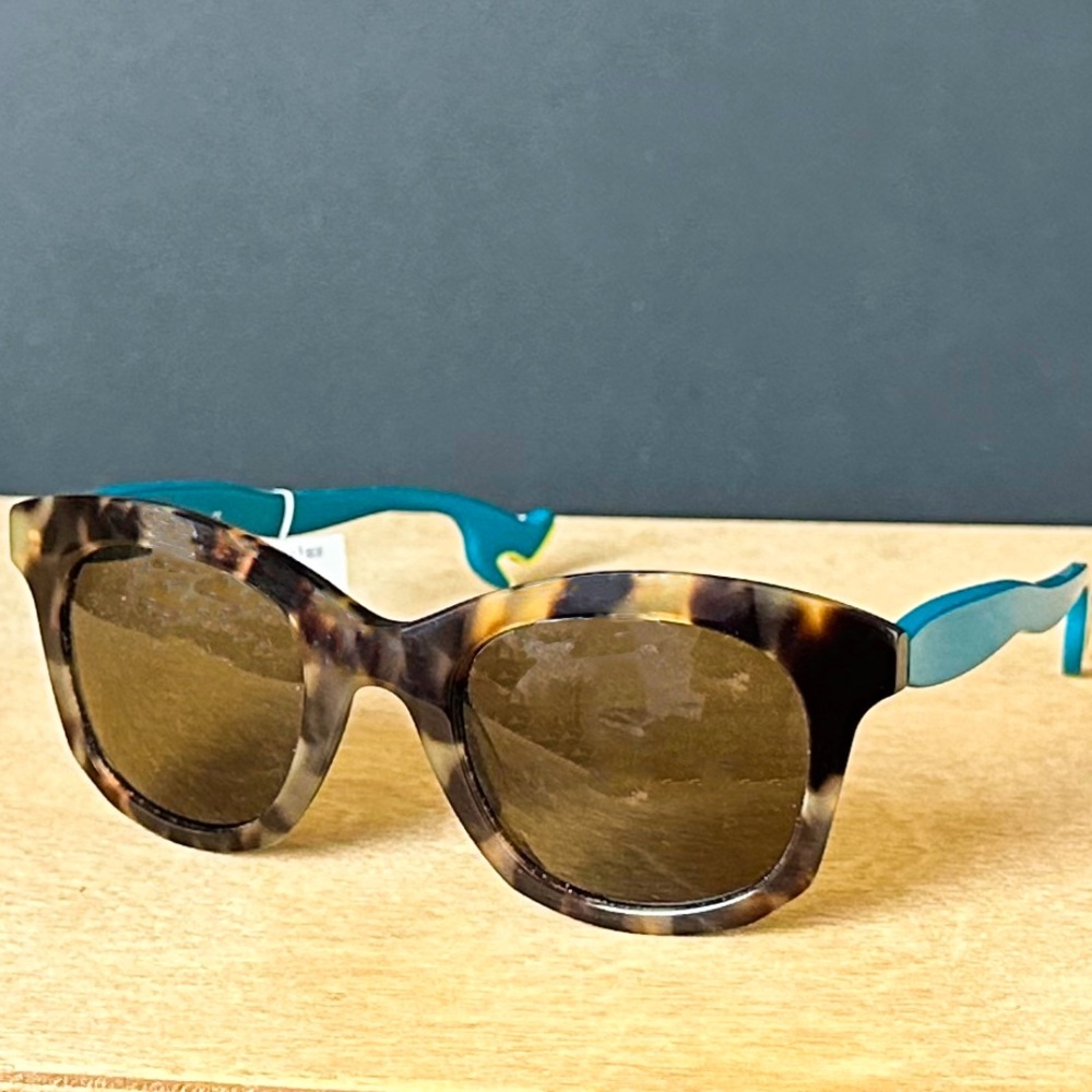 Face A Face Vintage Sunglass